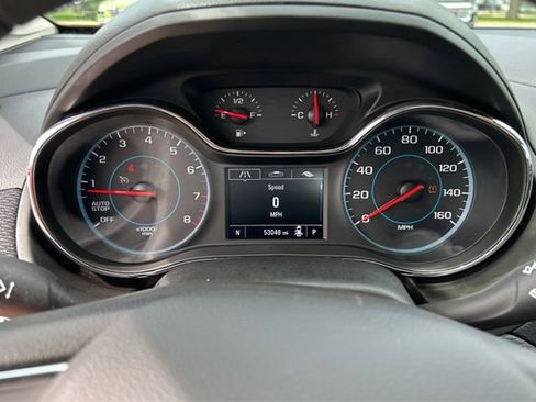 Used 2018 Chevrolet Cruze LT w/ Convenience Package FWD image 16