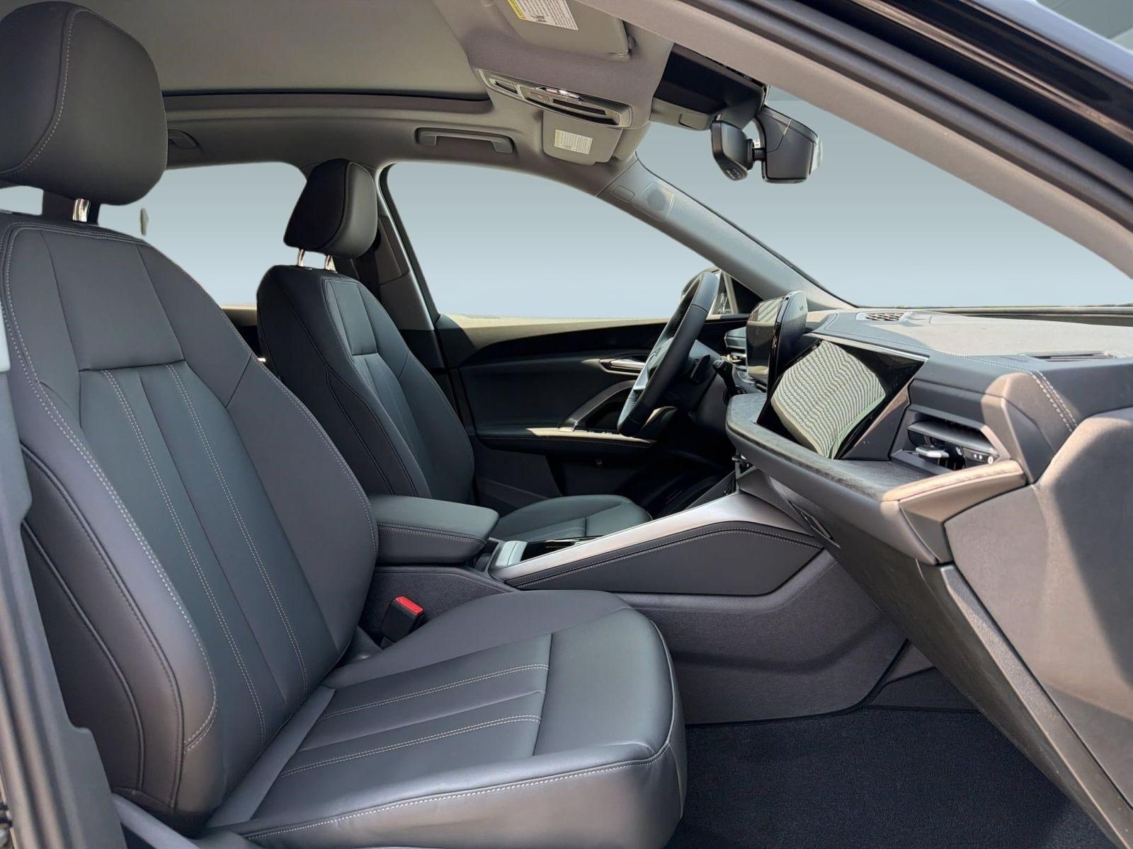 New 2026 Audi Q5 Premium Plus w/ Premium Plus AWD/4WD image 23