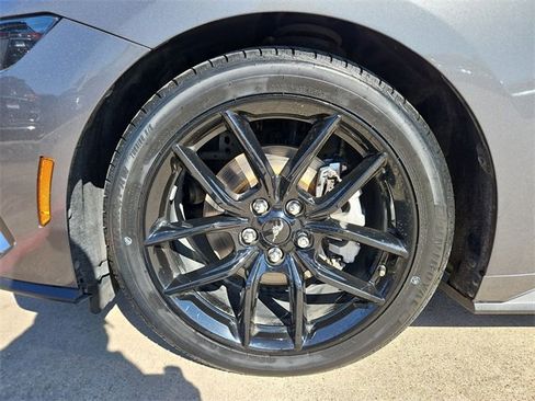 Used 2024 Ford Mustang Coupe image 27