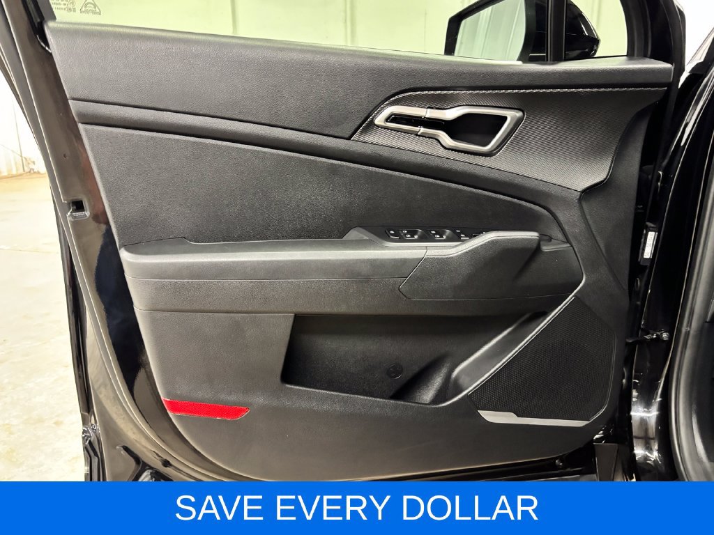 Used 2024 Kia Sportage LX FWD image 18
