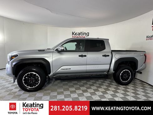 Used 2024 Toyota Tacoma TRD Off-Road w/ TRD Off Road Upgrade Package AWD/4WD image 8