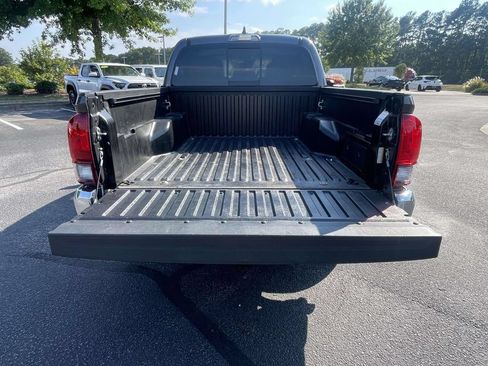 Used 2023 Toyota Tacoma SR5 RWD image 10