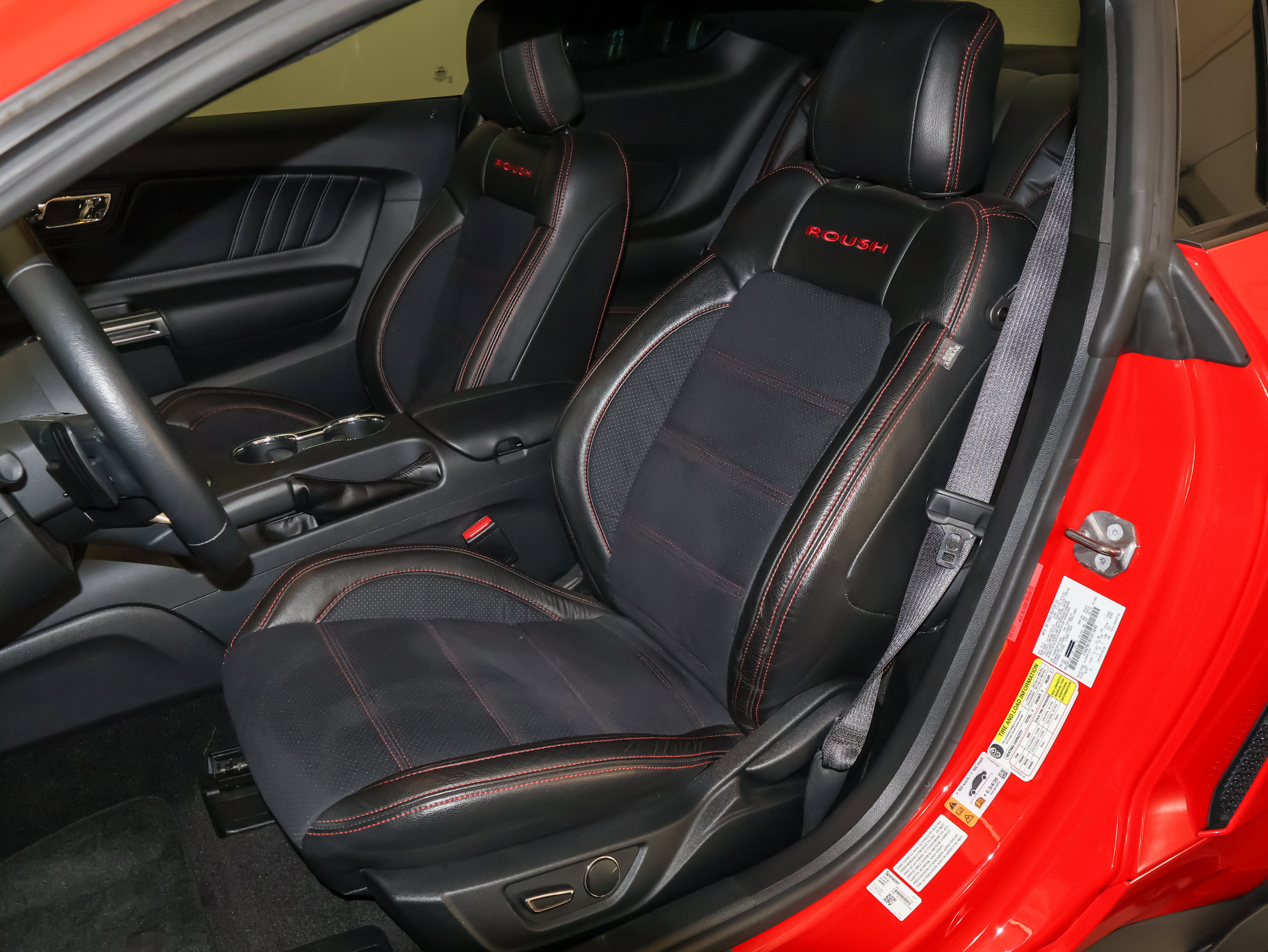 Used 2015 Ford Mustang GT Premium w/ Enhanced Security Package RWD image 14