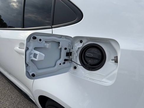Certified 2023 Toyota Corolla SE w/ SE Premium Package FWD image 22
