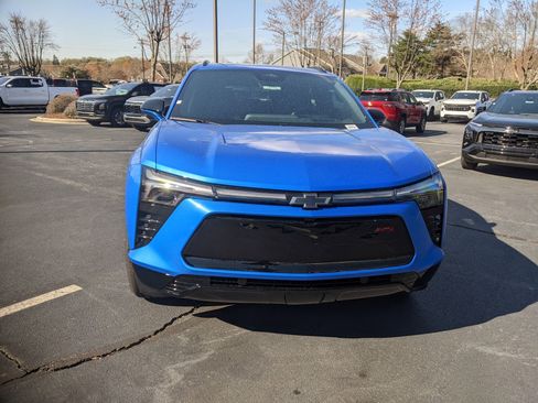 New 2025 Chevrolet Blazer EV RS image 2