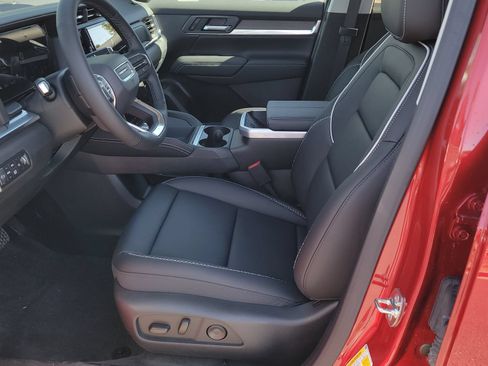 New 2026 GMC Terrain Denali AWD/4WD image 6