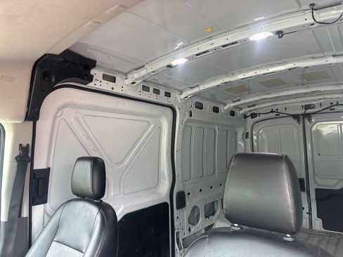 Used 2024 Ford Transit 250 148 Medium Roof Extended AWD image 17