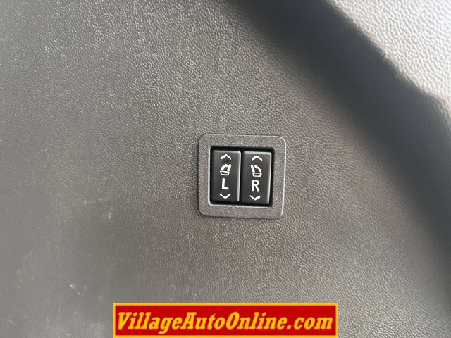 Used 2019 Buick Enclave Premium w/ Trailering Package, 5000 lbs. AWD/4WD image 39