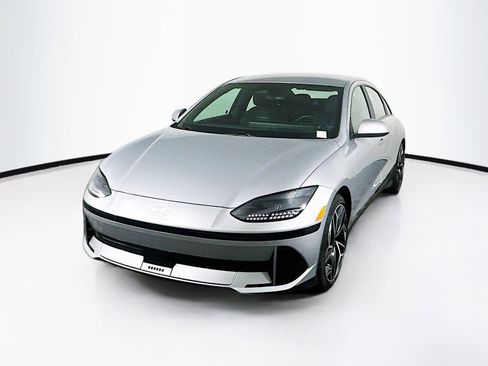 Used 2023 Hyundai Ioniq 6 SEL image 3