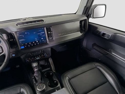 Certified 2025 Ford Bronco Badlands AWD/4WD image 27