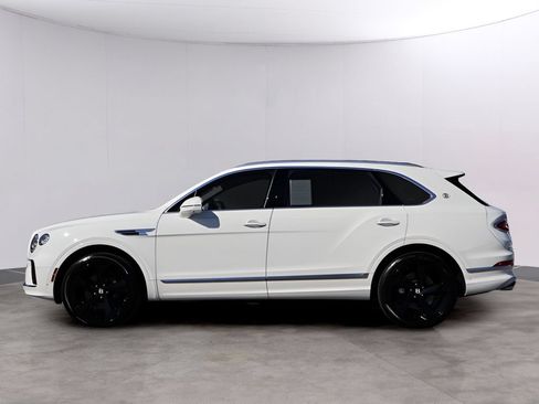 Used 2025 Bentley Bentayga Extended Wheelbase AWD/4WD image 4