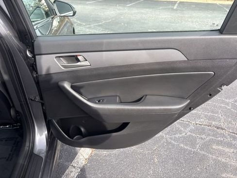 Used 2019 Hyundai Sonata SEL image 17