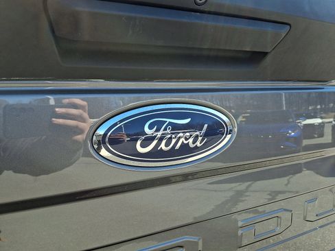 Certified 2022 Ford F250 XL w/ STX Appearance Package image 28