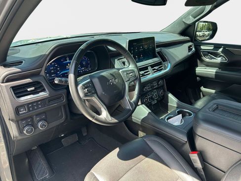 Used 2023 Chevrolet Tahoe Z71 w/ Luxury Package AWD/4WD image 13