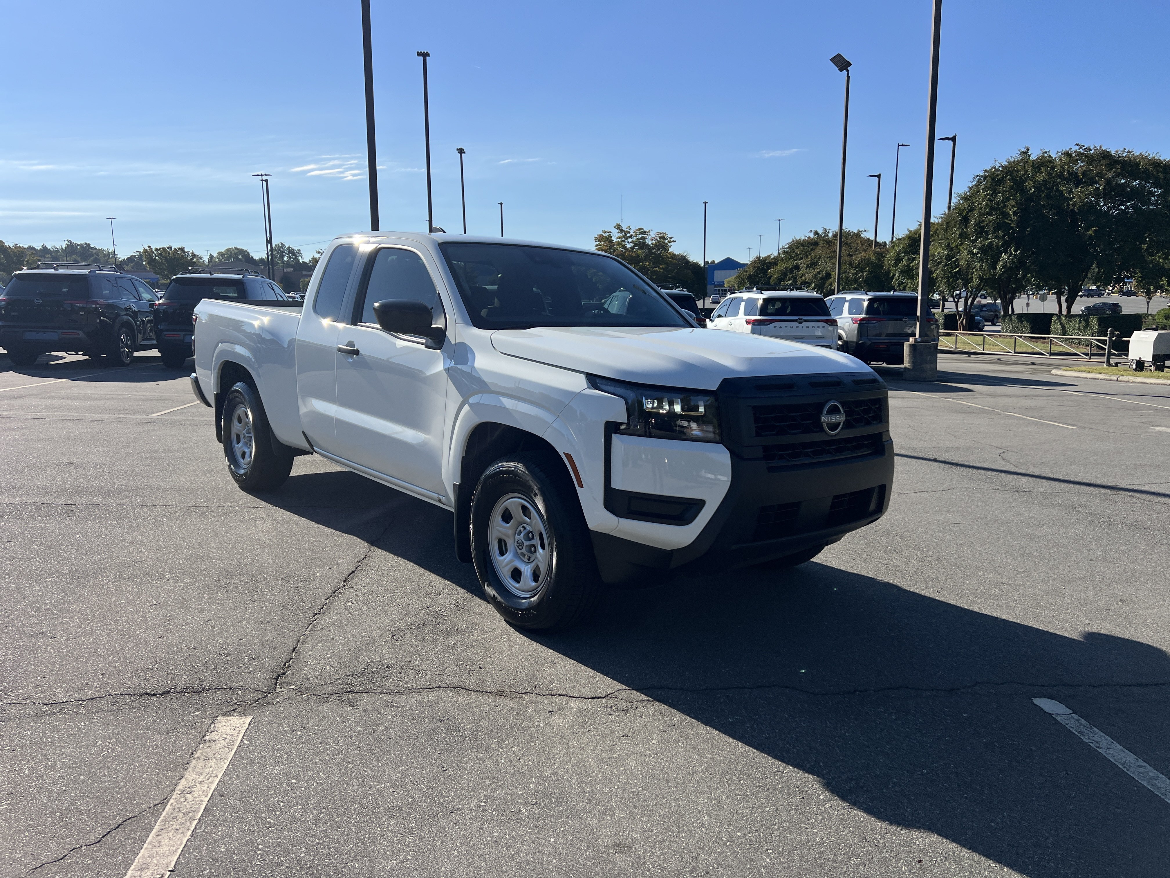 Used 2026 Nissan Frontier S RWD image 3