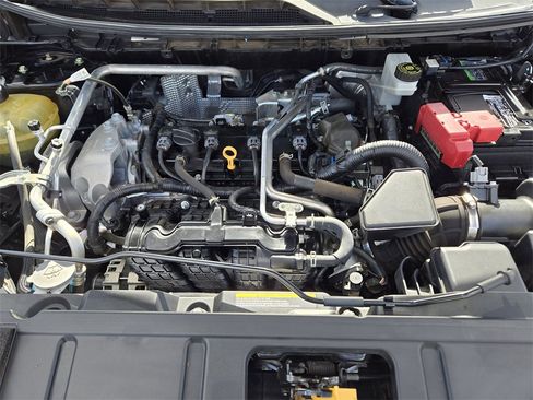 Used 2021 Nissan Rogue S image 30