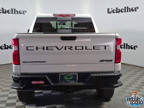 Certified 2025 Chevrolet Silverado 1500 ZR2 w/ Dark Appearance Package AWD/4WD image 6