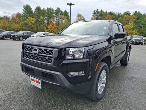 Used 2024 Nissan Frontier SV w/ SV Convenience Package image 4