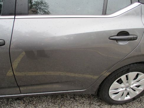 Used 2024 Nissan Sentra S FWD image 16
