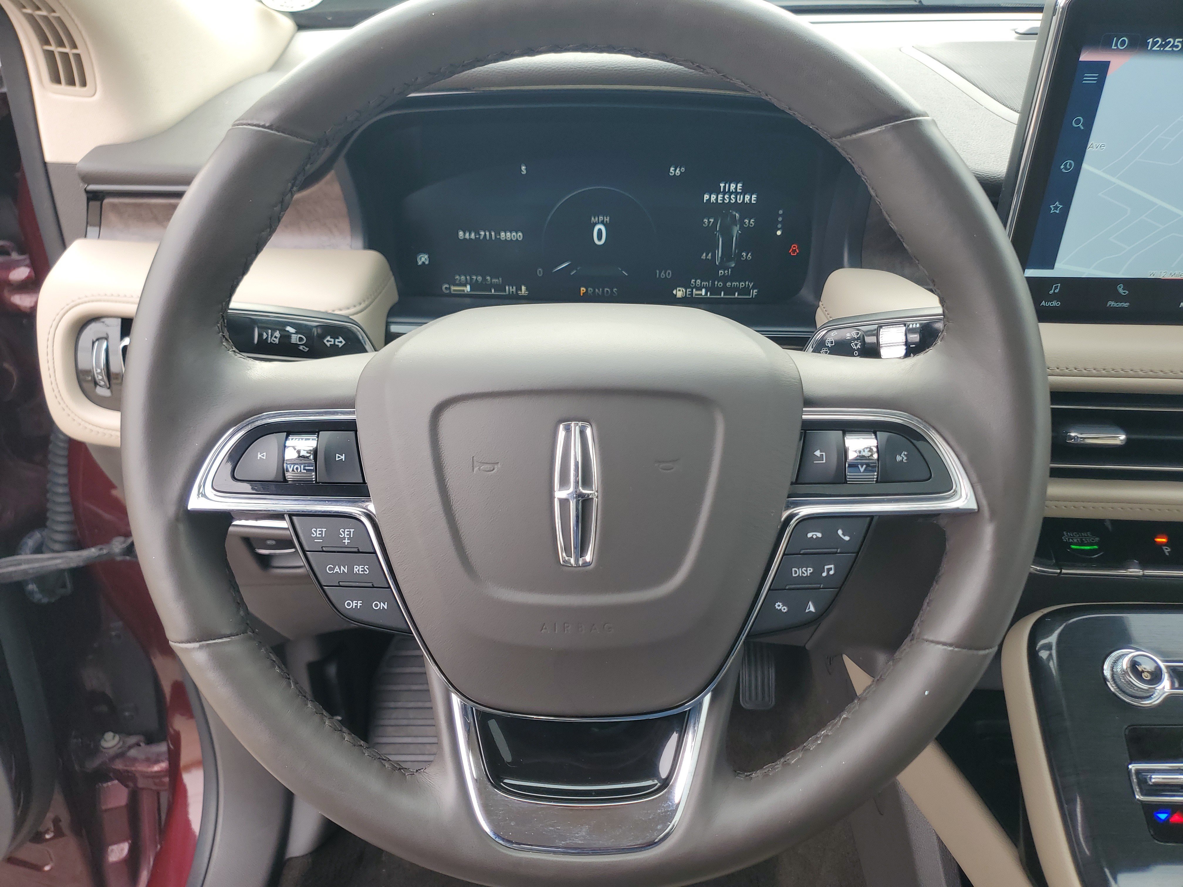 Used 2023 Lincoln Nautilus Reserve AWD/4WD image 14