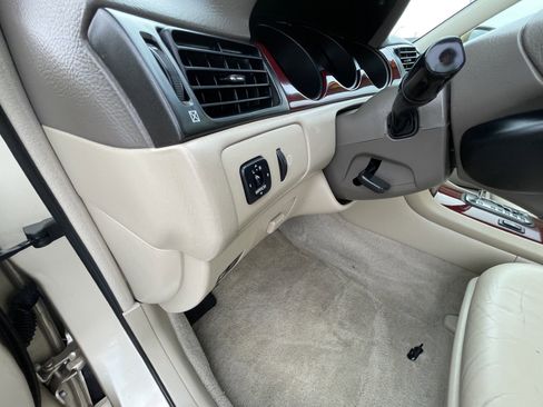 Used 2004 Lexus ES 330 FWD image 16