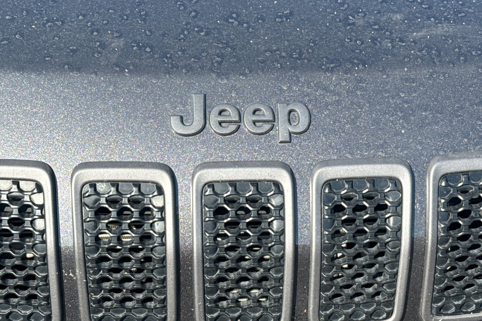 Used 2022 Jeep Cherokee Trailhawk w/ Comfort/Convenience Group AWD/4WD image 46