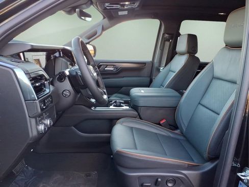 New 2026 GMC Yukon AT4 w/ AT4 Premium Package AWD/4WD image 4