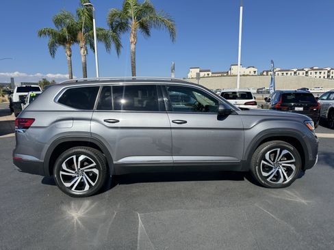 Used 2021 Volkswagen Atlas SEL Premium image 11