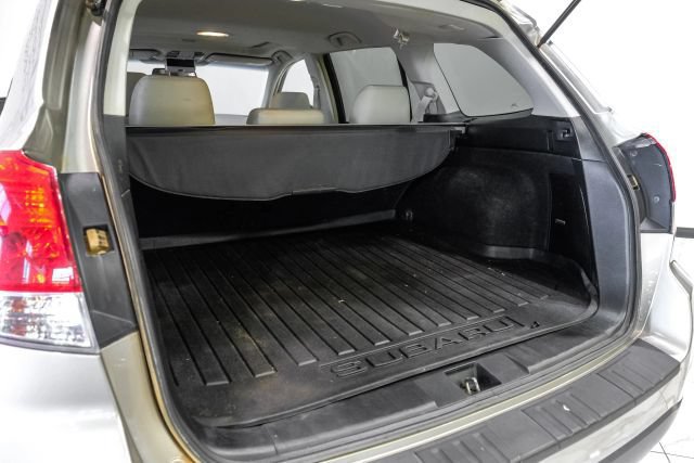 Used 2014 Subaru Outback 2.5i Limited AWD/4WD image 59