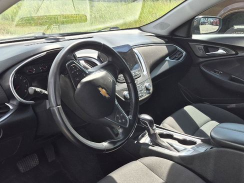 Used 2021 Chevrolet Malibu LT w/ Redline Edition FWD image 8