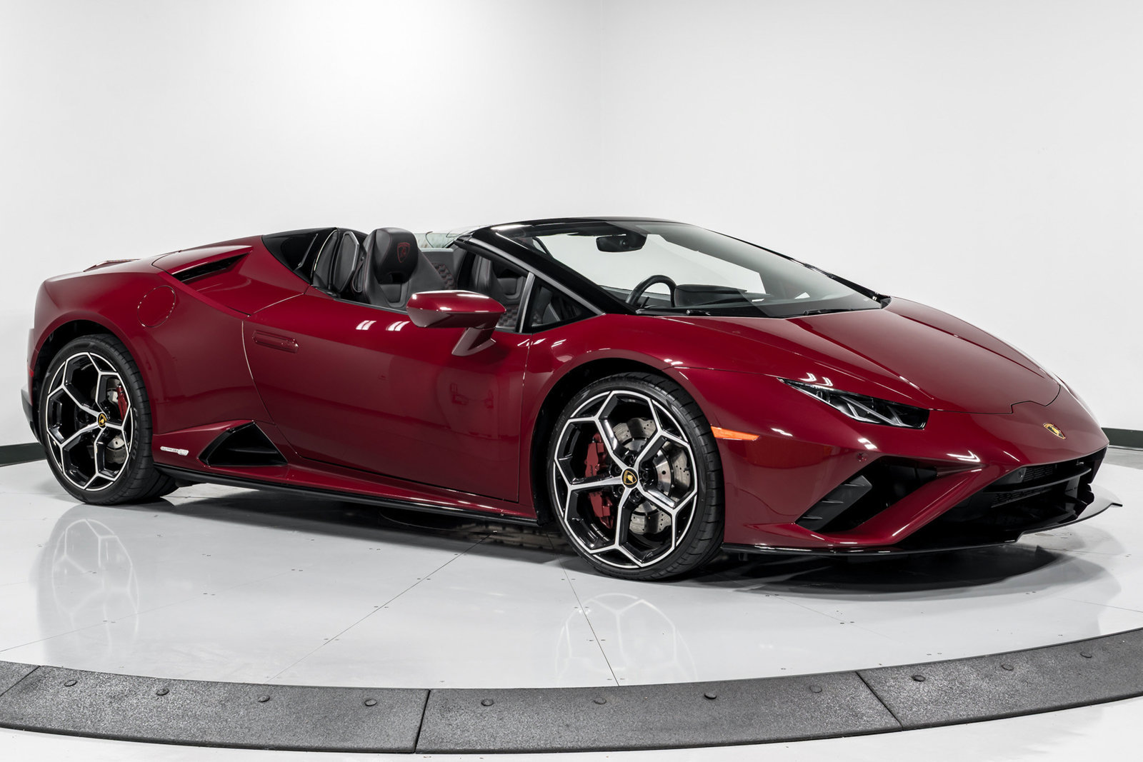 Used 2022 Lamborghini Huracan EVO RWD image 37
