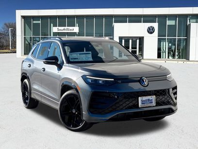 New 2026 Volkswagen Tiguan SE R-Line