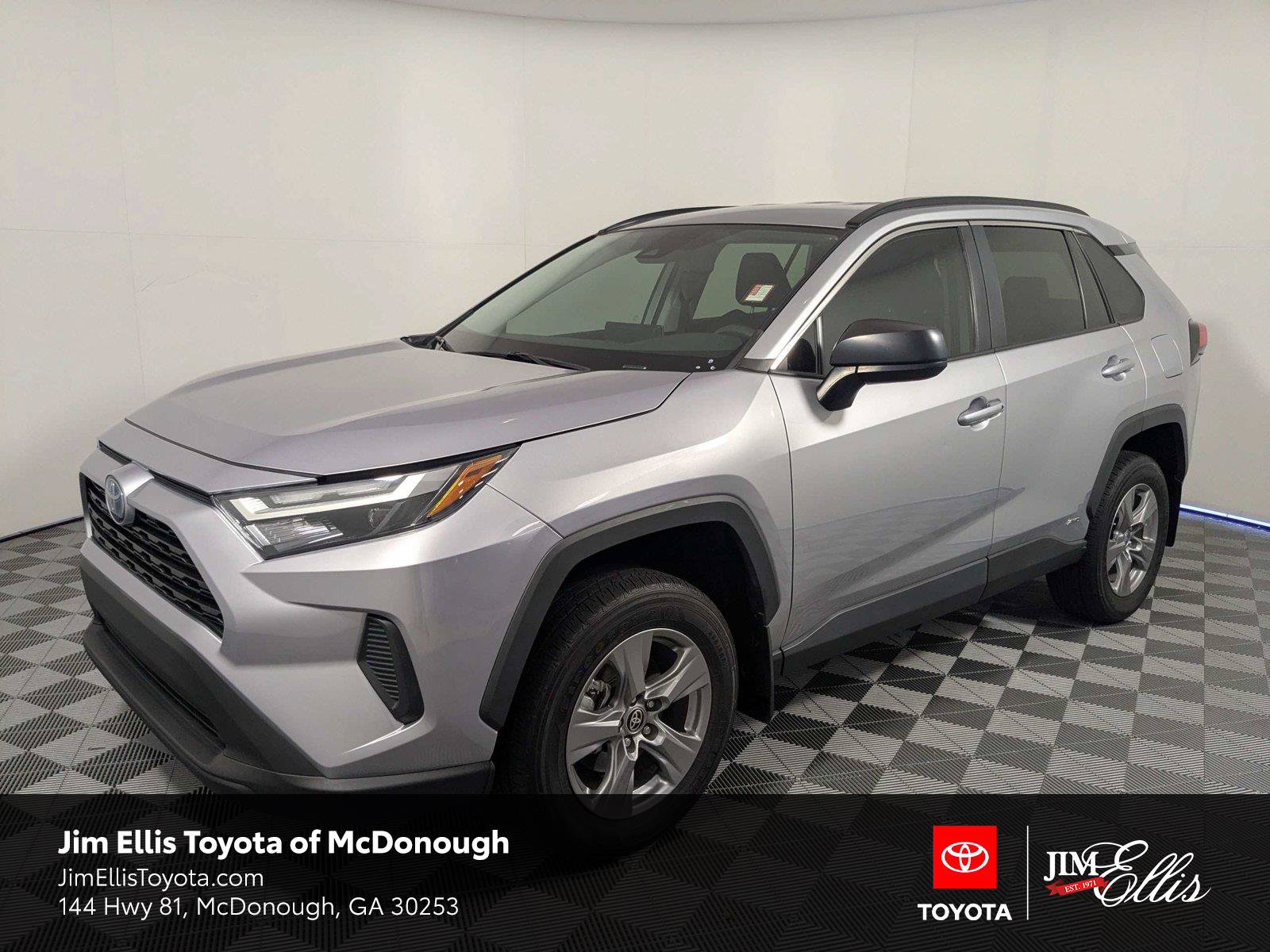 Certified 2024 Toyota RAV4 LE AWD/4WD image 1