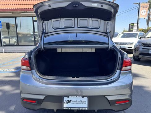 Used 2019 Kia Rio S FWD image 18