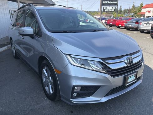 Used 2018 Honda Odyssey EX-L image 9