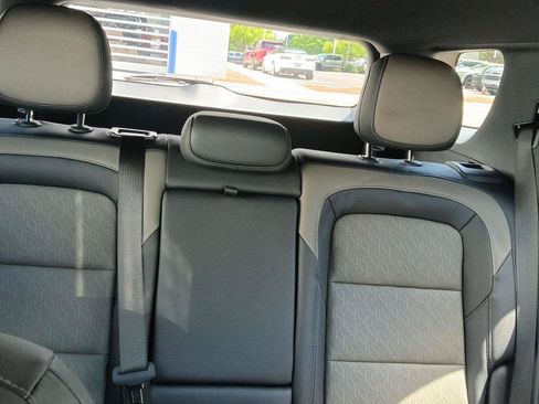 Used 2025 Chevrolet Equinox LT w/ Convenience Package II FWD image 29