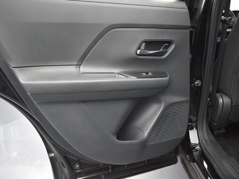 Used 2025 Nissan Kicks S image 16