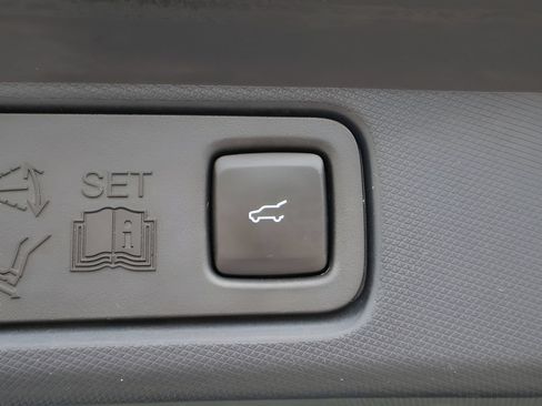 Used 2021 Ford Mustang Mach-E Premium AWD/4WD image 18