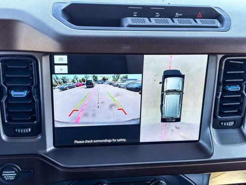 Used 2022 Ford Bronco Outer Banks AWD/4WD image 23