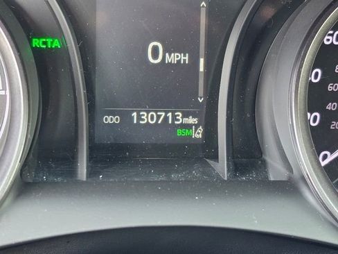 Used 2022 Toyota Camry SE w/ Audio Upgrade Package FWD image 25