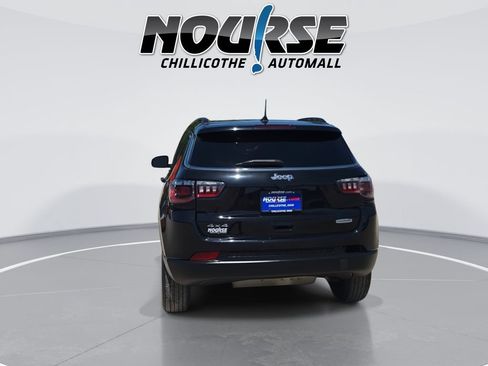 Used 2022 Jeep Compass Latitude w/ Convenience Group AWD/4WD image 7