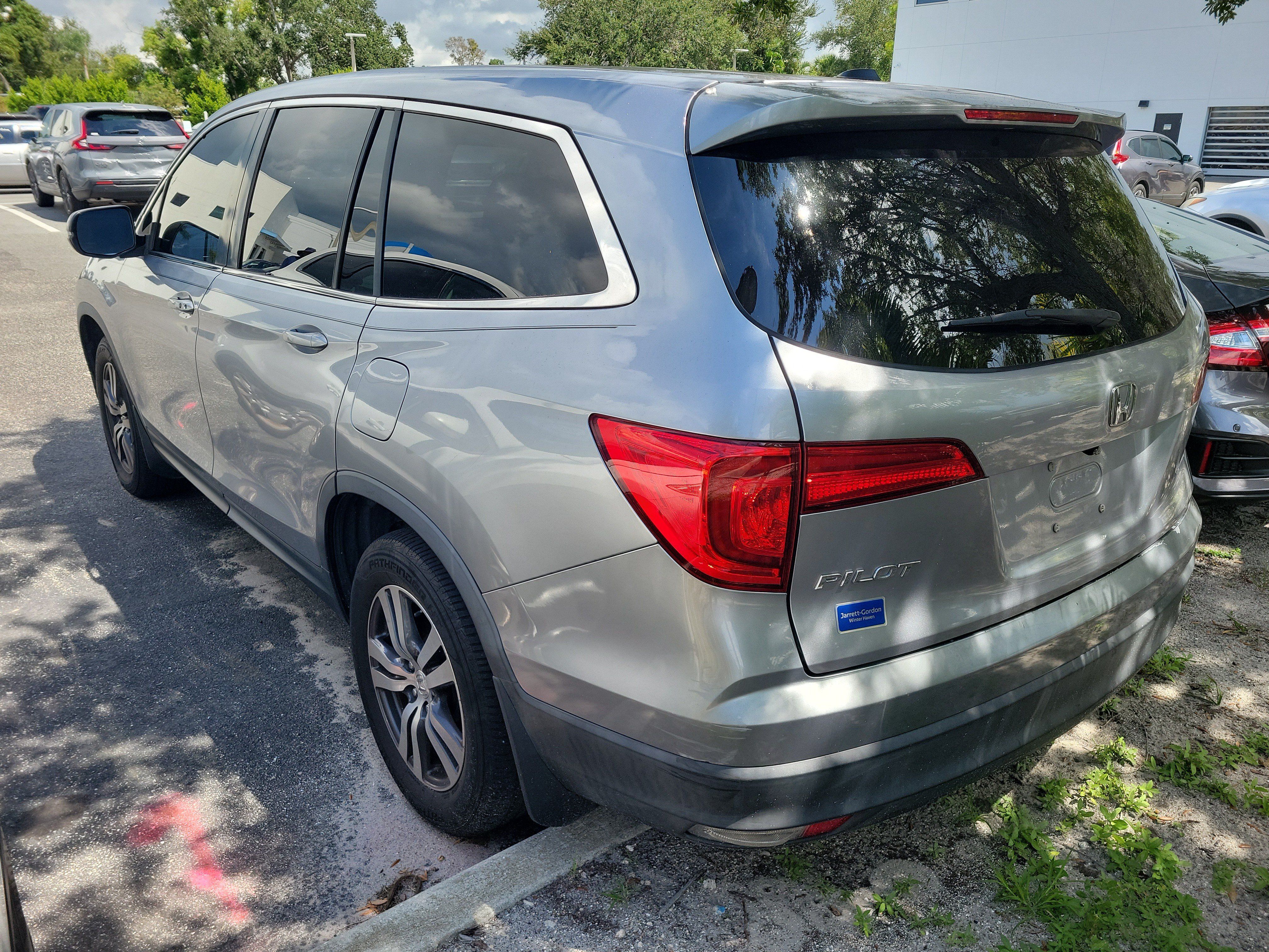 Used 2017 Honda Pilot EX-L image 8