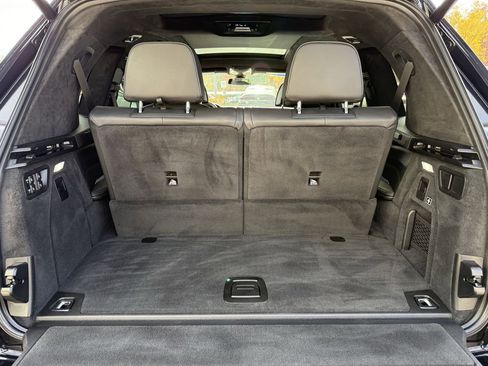 Used 2021 BMW X7 M50i w/ Cold Weather Package image 12