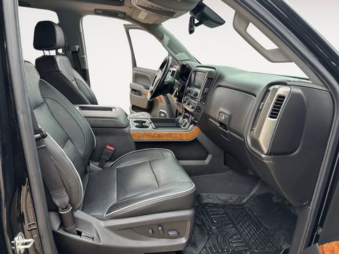 Used 2018 Chevrolet Silverado 1500 High Country image 15