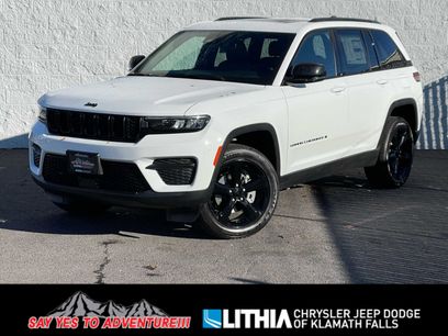 New 2025 Jeep Grand Cherokee Altitude
