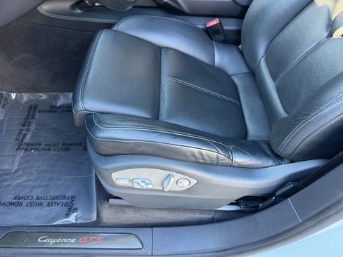 Used 2016 Porsche Cayenne GTS image 24