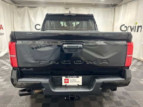 Used 2025 Toyota Tacoma SR5 image 4