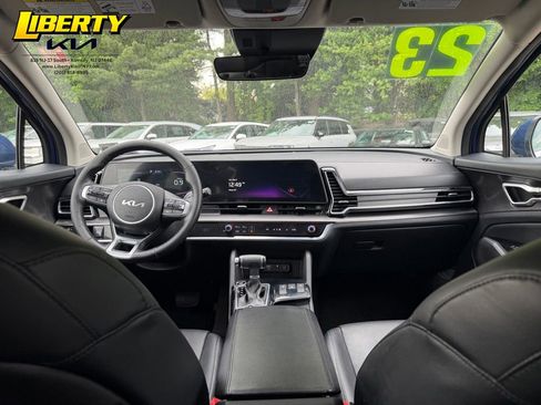 Used 2023 Kia Sportage EX AWD/4WD image 12