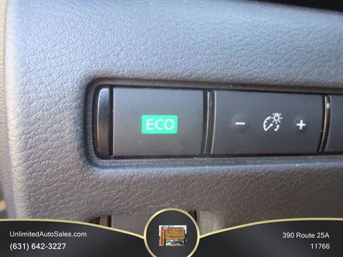 Used 2021 Nissan Sentra SV FWD image 9