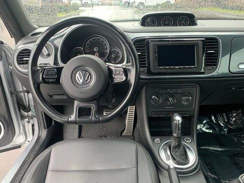Used 2013 Volkswagen Beetle 2.0T image 12